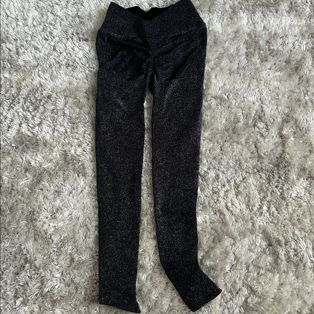 Bombshell Sportswear Glittery Black Scrunch Butt Leggings - Picture 5 of 5